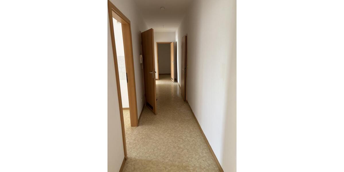 Etagenwohnung Frankfurt (Oder) - 2 Zimmer, 72 m&sup2;, 560&euro; | Angebot:22713986