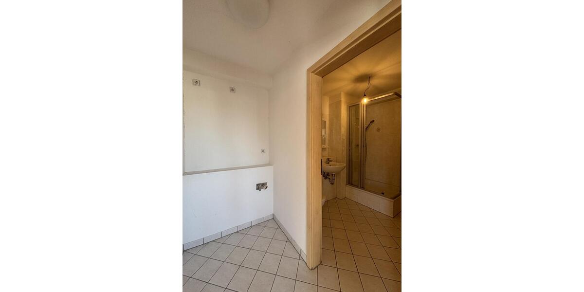 Etagenwohnung Frankfurt (Oder) - 2 Zimmer, 66 m&sup2;, 518&euro; | Angebot:22713985