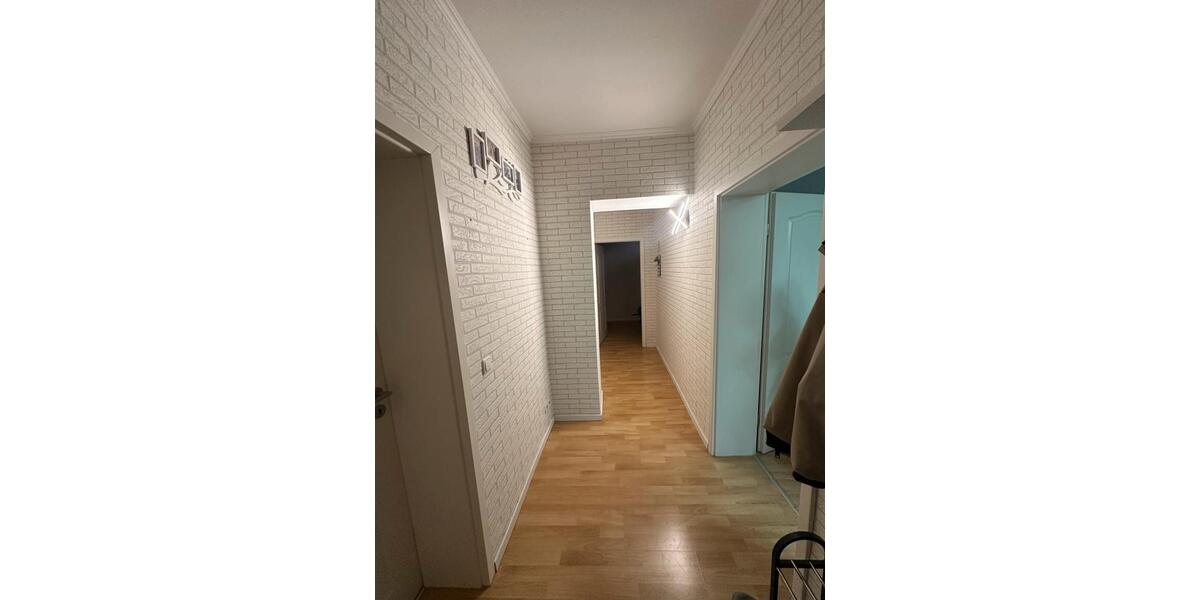 Etagenwohnung Frankfurt (Oder) Beresinchen - 2 Zimmer, 67 m&sup2;, 600&euro; | Angebot:25833409