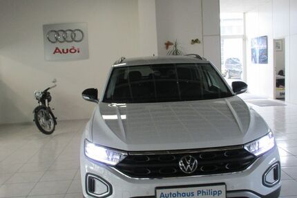 VW T-Roc 22.390 km 20.980 &euro; Eisenhüttenstadt 15890