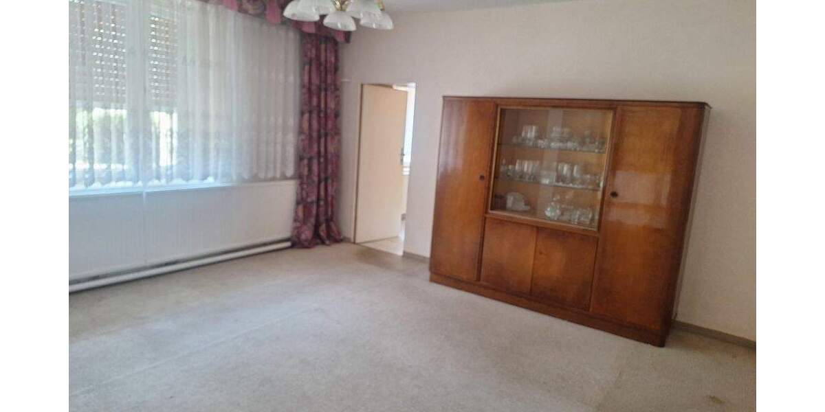 Einfamilienhaus Neuzelle - 9 Zimmer, 188 m&sup2;, 199.900&euro; | Angebot:25663571