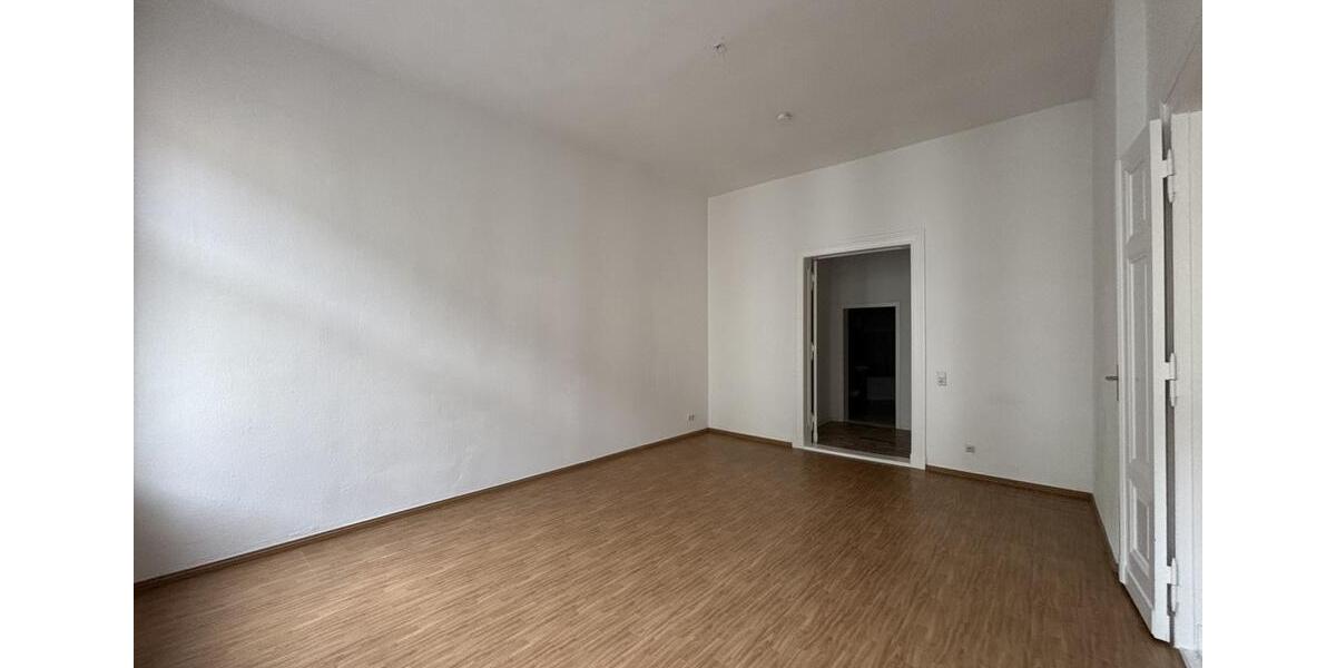 Etagenwohnung Frankfurt (Oder) - 2 Zimmer, 71 m&sup2;, 558&euro; | Angebot:25654517