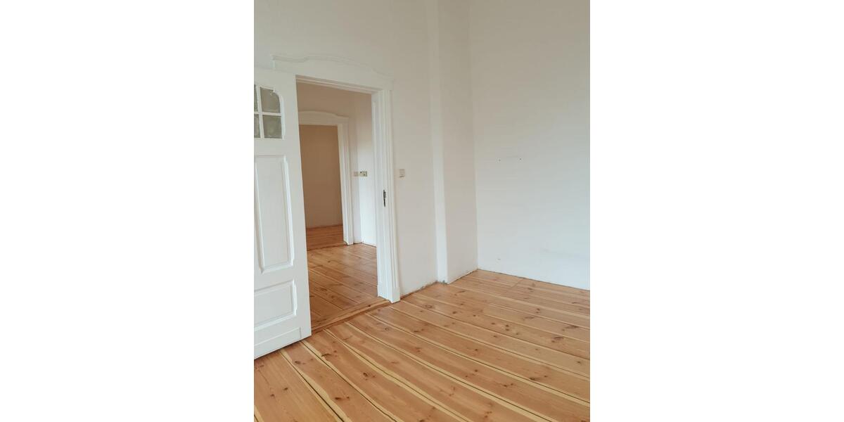Etagenwohnung Frankfurt (Oder) - 5 Zimmer, 135 m&sup2;, 784&euro; | Angebot:26048975
