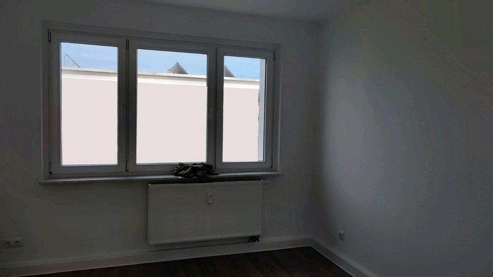 Etagenwohnung Eisenhüttenstadt - 3 Zimmer, 60 m&sup2;, 500&euro; | Angebot:24973840