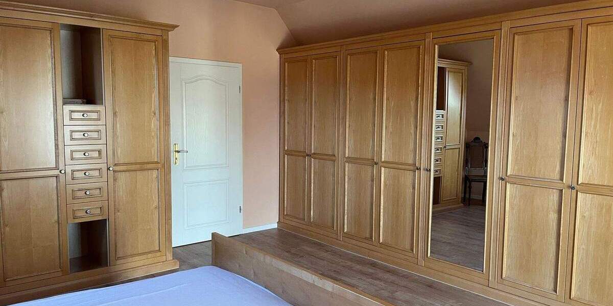 Einfamilienhaus Lawitz - 9 Zimmer, 303 m&sup2;, 365.000&euro; | Angebot:25834746