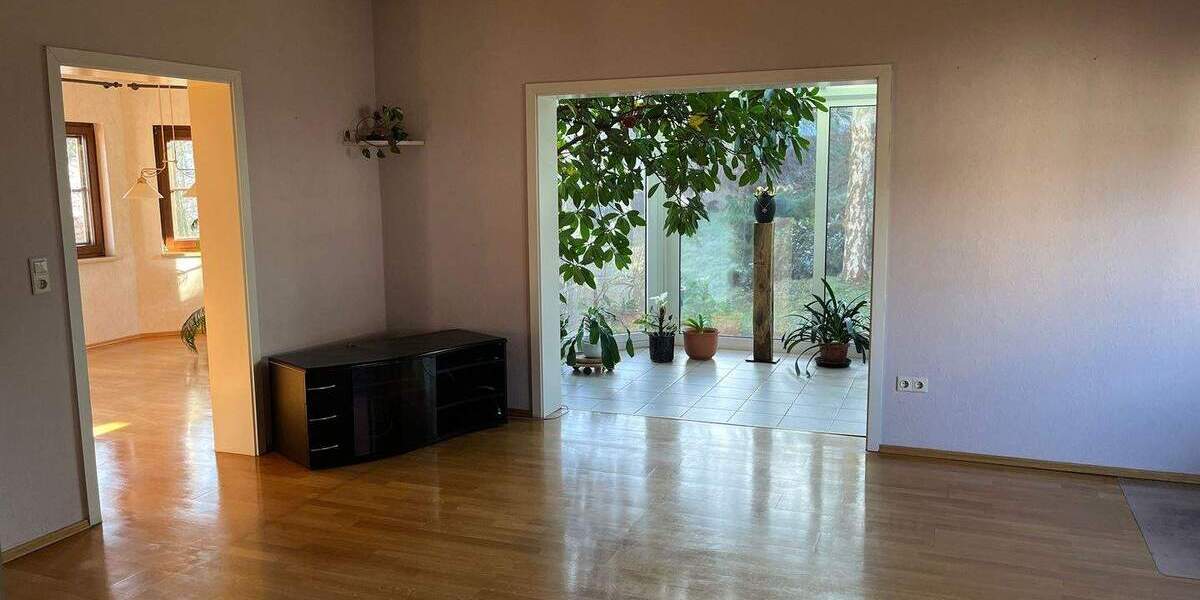 Einfamilienhaus Lawitz - 9 Zimmer, 303 m&sup2;, 365.000&euro; | Angebot:25834746