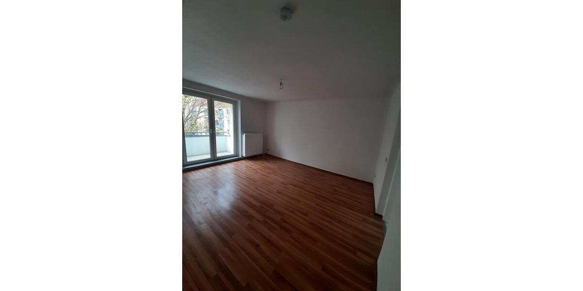 Etagenwohnung Frankfurt (Oder) - 2 Zimmer, 50 m&sup2;, 340&euro; | Angebot:26235653