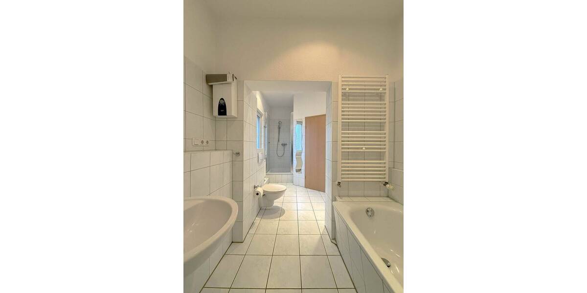 Etagenwohnung Frankfurt (Oder) Frankfurt - 2 Zimmer, 68 m&sup2;, 450&euro; | Angebot:26080102