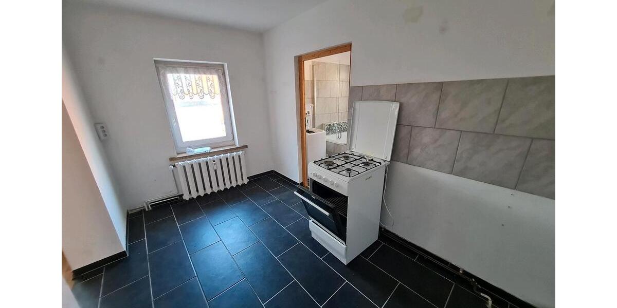 Etagenwohnung Eisenhüttenstadt - 3 Zimmer, 93 m&sup2;, 970&euro; | Angebot:25189748