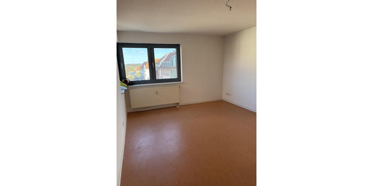 Etagenwohnung Frankfurt (Oder) - 2 Zimmer, 66 m&sup2;, 518&euro; | Angebot:22713985