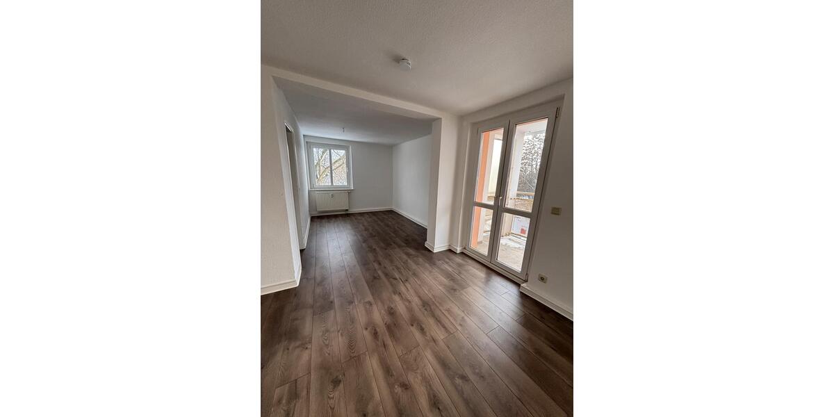 Etagenwohnung Eisenhüttenstadt - 2 Zimmer, 60 m&sup2;, 452&euro; | Angebot:24599158