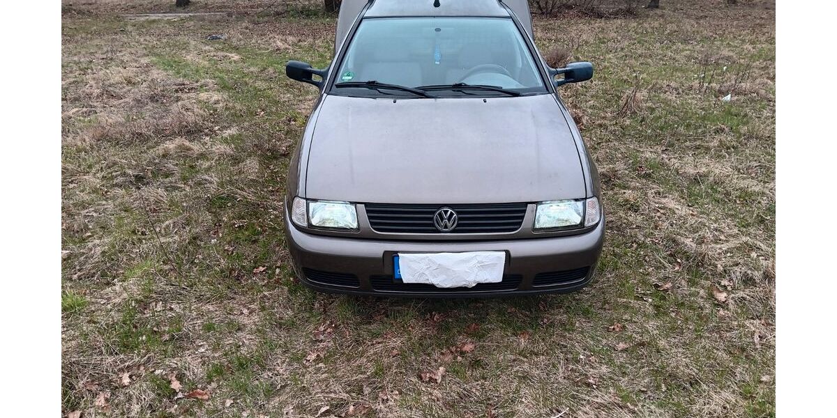 VW Caddy 266.865 km 2.580 &euro; Zeschdorf 15326