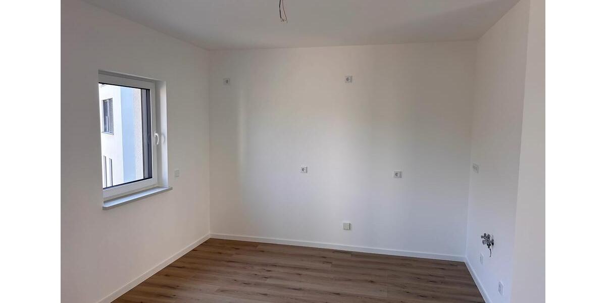 Etagenwohnung Frankfurt (Oder) Booßen - 3 Zimmer, 85 m&sup2;, 1.103&euro; | Angebot:25420110