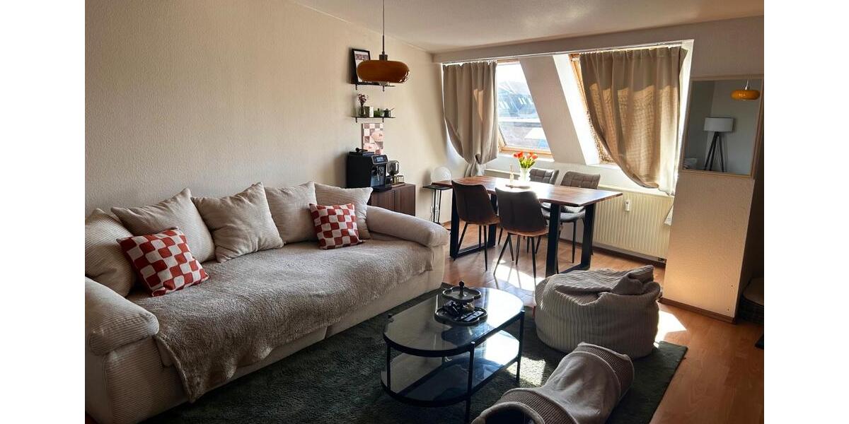 Dachgeschoßwohnung Frankfurt (Oder) - 2 Zimmer, 65 m&sup2;, 357&euro; | Angebot:25964424