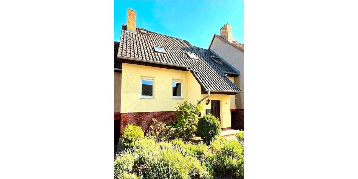 Reihenhaus Eisenhüttenstadt - 6 Zimmer, 161 m&sup2;, 319.000&euro; | Angebot:26763239