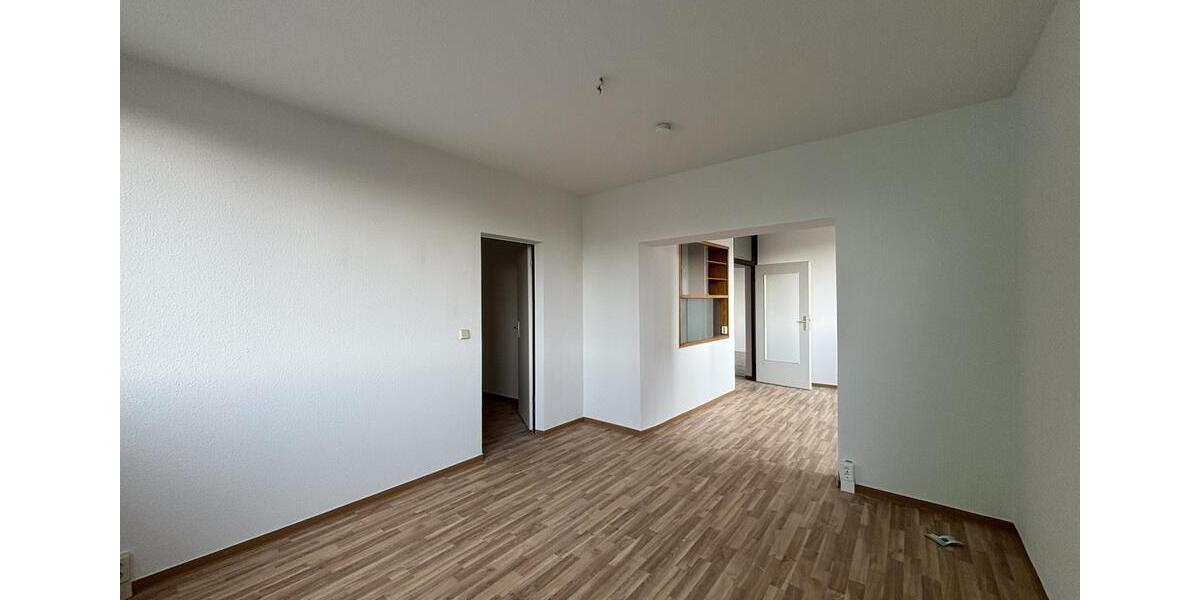 Etagenwohnung Frankfurt (Oder) - 3 Zimmer, 70 m&sup2;, 344&euro; | Angebot:25920199