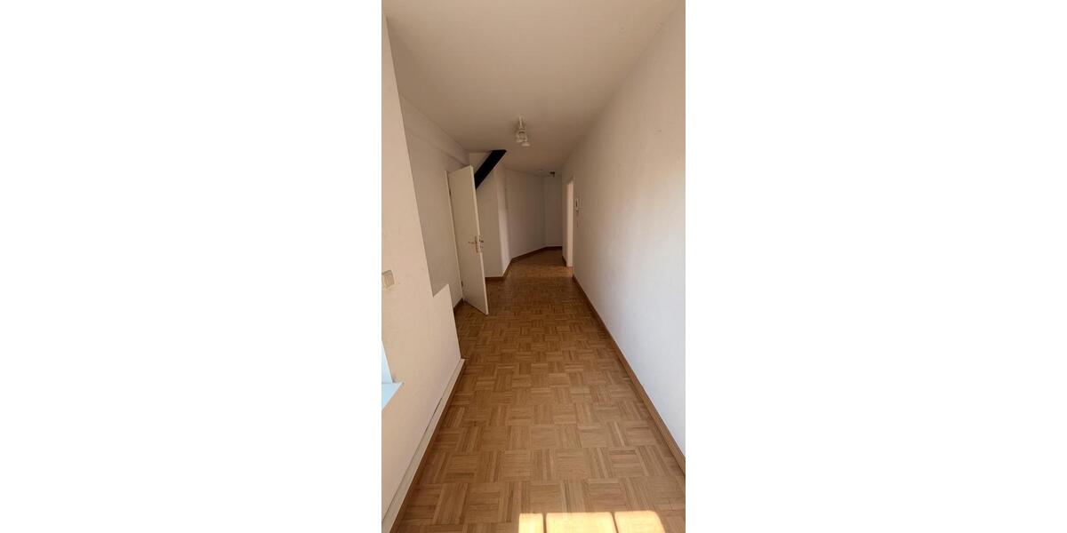 Dachgeschoßwohnung Jacobsdorf - 1 Zimmer, 71 m&sup2;, 780&euro; | Angebot:26166428