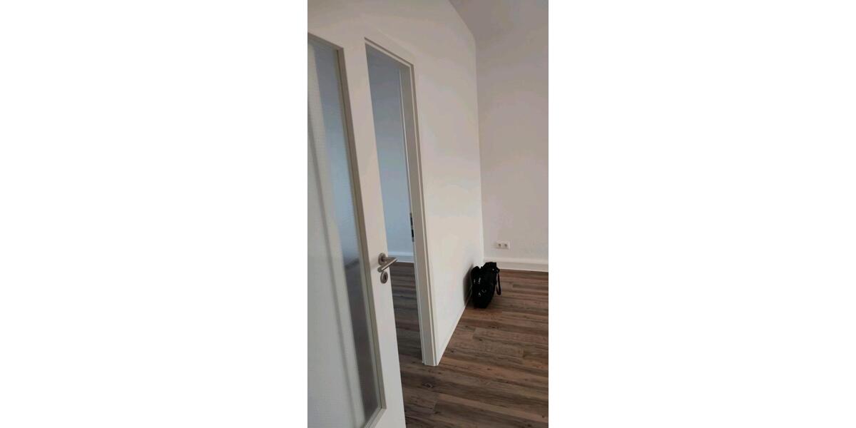 Etagenwohnung Eisenhüttenstadt - 3 Zimmer, 60 m&sup2;, 500&euro; | Angebot:24973840