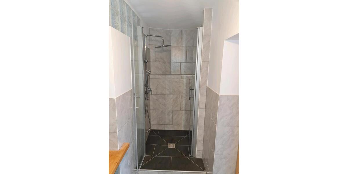 Etagenwohnung Eisenhüttenstadt - 3 Zimmer, 93 m&sup2;, 970&euro; | Angebot:25189748