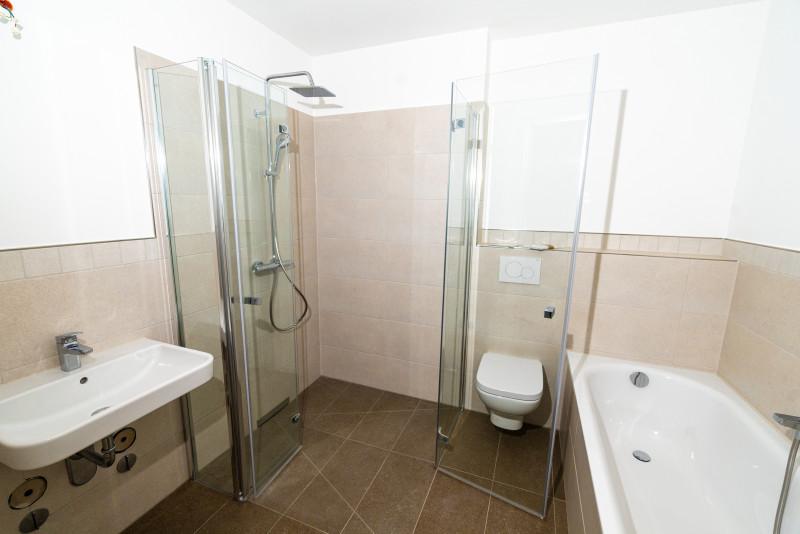 Etagenwohnung Frankfurt (Oder) - 2 Zimmer, 81 m&sup2;, 1.241&euro; | Angebot:25323150