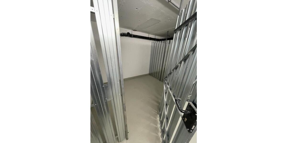 Etagenwohnung Frankfurt (Oder) - 2 Zimmer, 58 m&sup2;, 787&euro; | Angebot:26033721