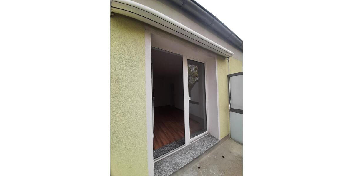 Etagenwohnung Frankfurt (Oder) - 2 Zimmer, 50 m&sup2;, 340&euro; | Angebot:26235653