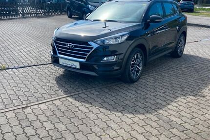 Hyundai TUCSON 50.100 km 18.990 &euro; Frankfurt 15234