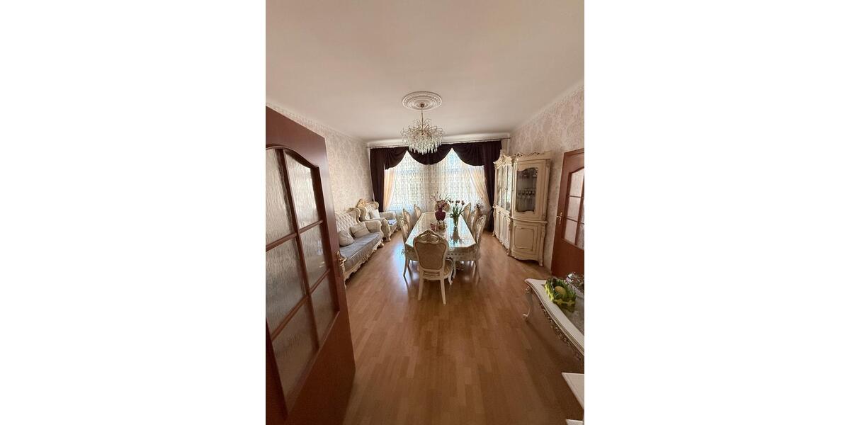 Etagenwohnung Frankfurt (Oder) Booßen - 4 Zimmer, 101 m&sup2;, 280.000&euro; | Angebot:26226549