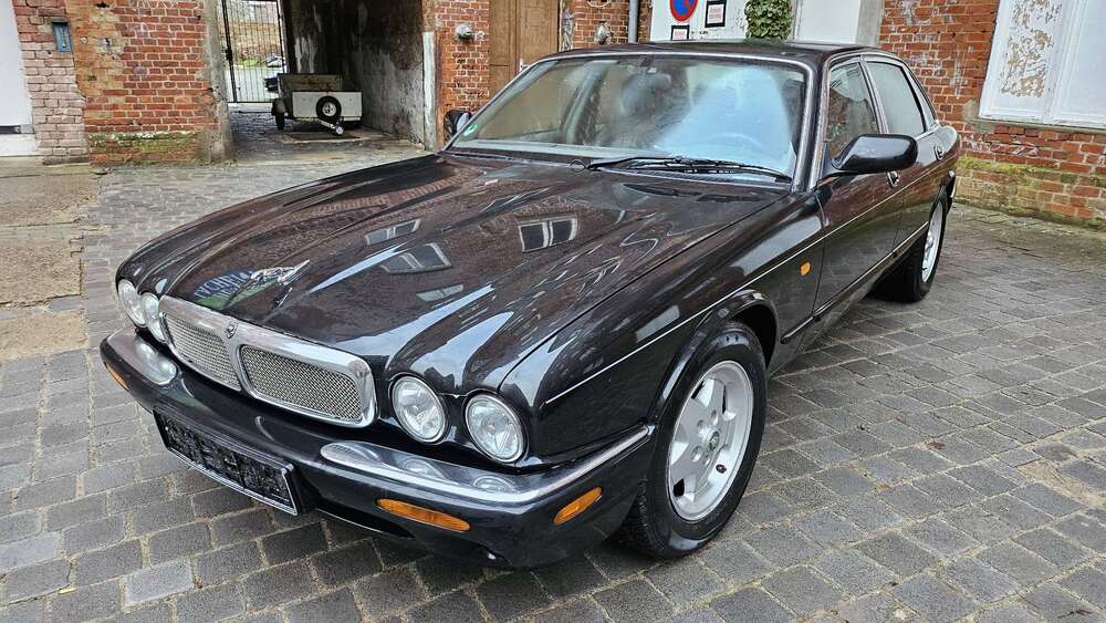 Jaguar XJ 262.000 km 5.900 &euro; Frankfurt (Oder) 15230