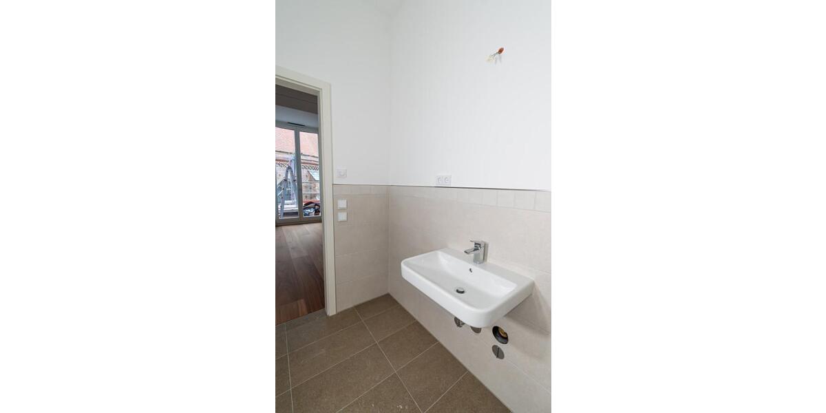 Etagenwohnung Frankfurt (Oder) - 3 Zimmer, 108 m&sup2;, 1.399&euro; | Angebot:25323153