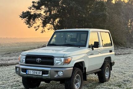Toyota Land Cruiser 230.000 km 32.000 &euro; Frankfurt Oder 15232