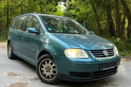 VW Touran 250.000 km 1.800 &euro; Steinhöfel 15518