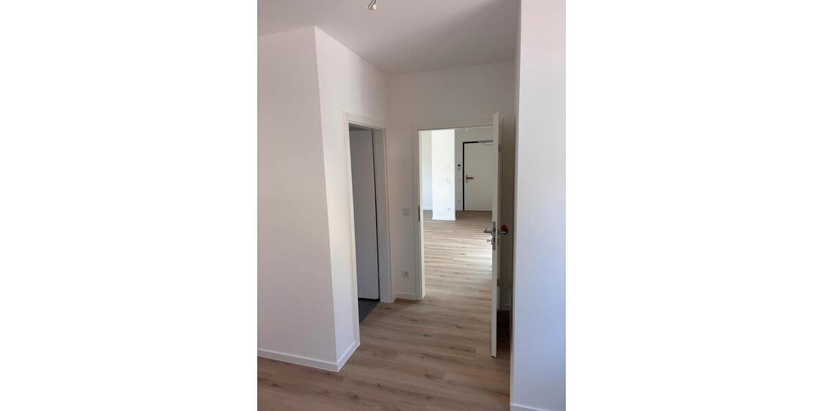 Etagenwohnung Frankfurt (Oder) Booßen - 3 Zimmer, 85 m&sup2;, 1.103&euro; | Angebot:25420110