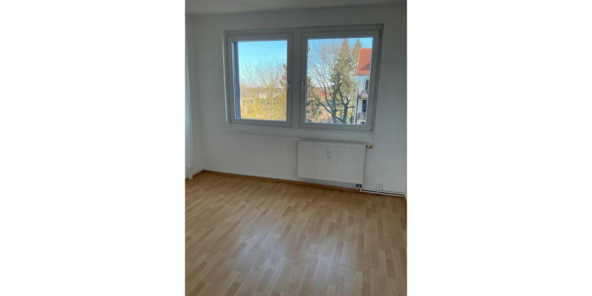 Etagenwohnung Frankfurt (Oder) Booßen - 4 Zimmer, 77 m&sup2;, 728&euro; | Angebot:25329396