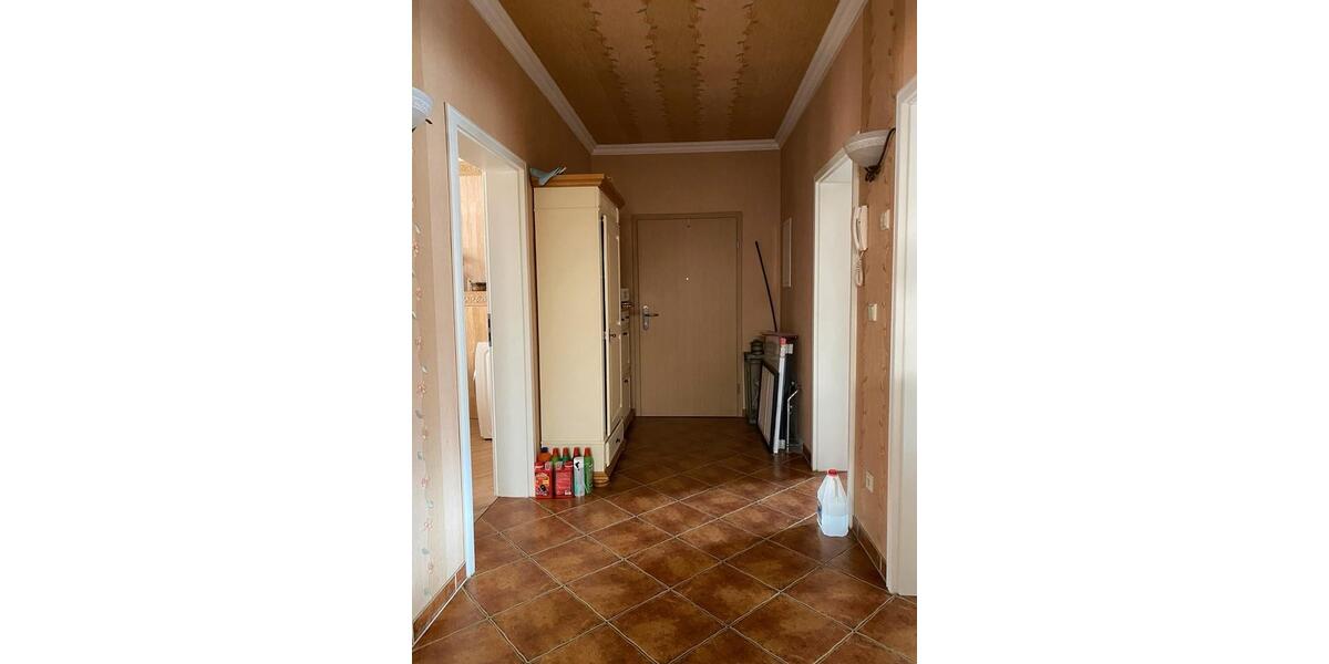 Etagenwohnung Frankfurt (Oder) - 3 Zimmer, 150 m&sup2;, 1.200&euro; | Angebot:26670050