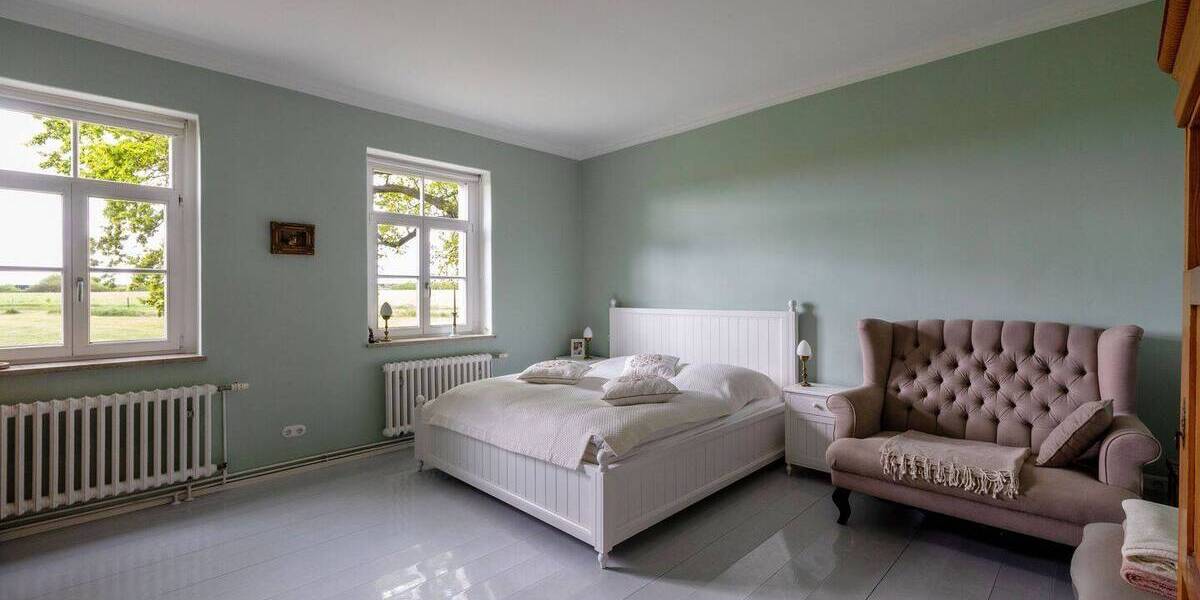 Einfamilienhaus Lindendorf-Dolgelin Dolgelin - 7 Zimmer, 160 m&sup2;, 975.000&euro; | Angebot:26870601