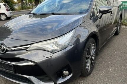 Toyota Avensis 71.827 km 13.990 &euro; Beeskow 15848