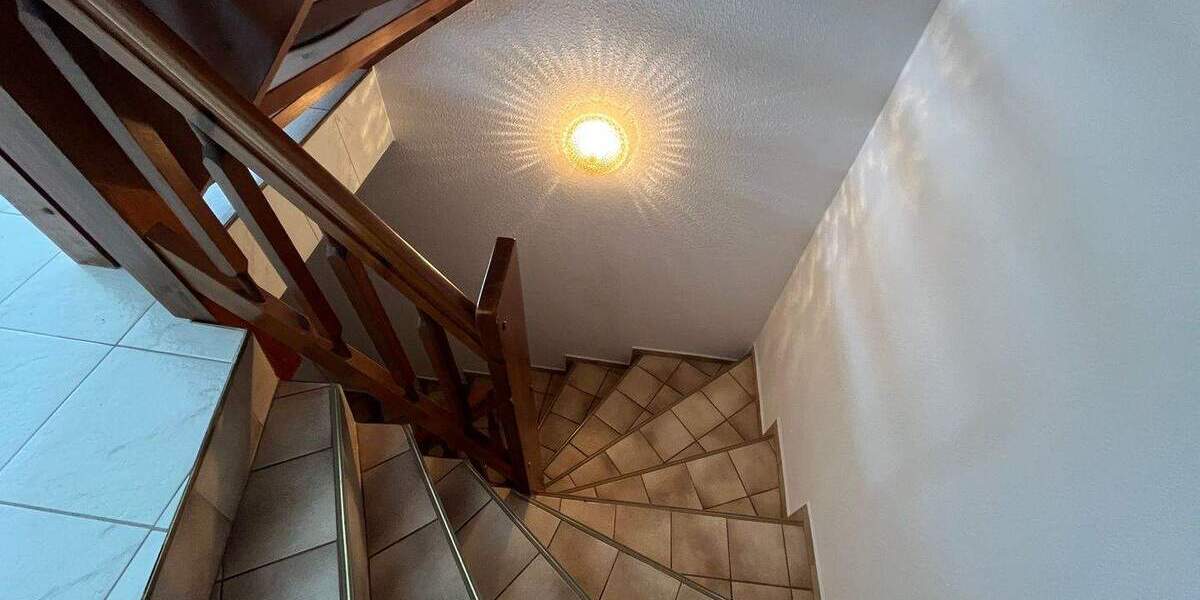 Mehrfamilienhaus, Wohnhaus Siehdichum Rießen - 7 Zimmer, 310.000&euro; | Angebot:25876997