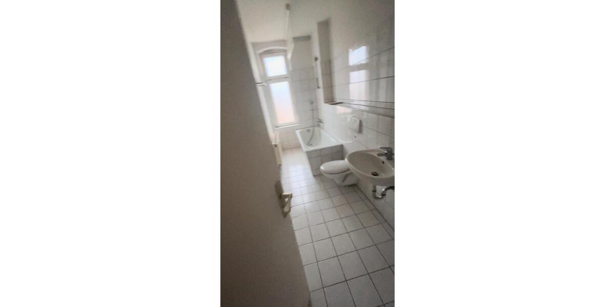 Etagenwohnung Frankfurt (Oder) Booßen - 3 Zimmer, 79 m&sup2;, 665&euro; | Angebot:26033870