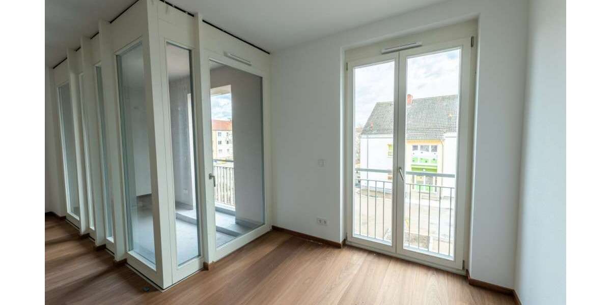 Etagenwohnung Frankfurt (Oder) - 2 Zimmer, 72 m&sup2;, 1.011&euro; | Angebot:25041416