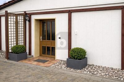2 HÄUSER MIT 3 WOHNUNGEN, ZWEI SIND VERMIETET - Mehrfamilienhaus, Wohnhaus Seelow | Angebot:26766090