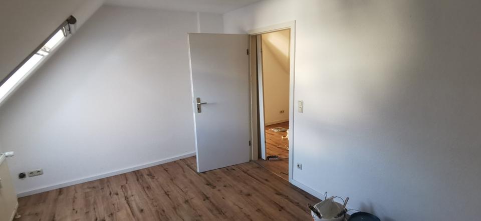 Dachgeschoßwohnung Lebus - 2 Zimmer, 55 m&sup2;, 335&euro; | Angebot:25917837