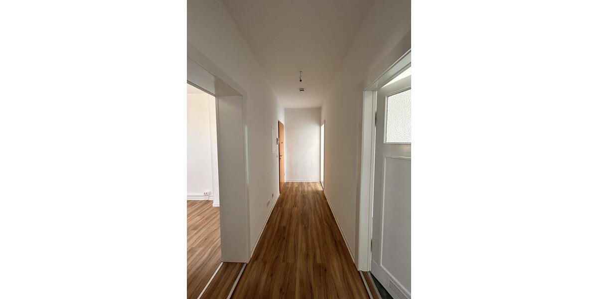 Etagenwohnung Eisenhüttenstadt - 3 Zimmer, 64 m&sup2;, 405&euro; | Angebot:24157711