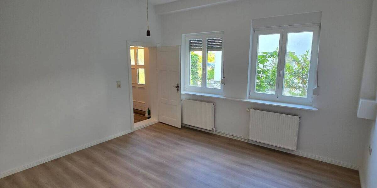 Etagenwohnung Frankfurt (Oder) Frankfurt - 4 Zimmer, 133 m&sup2;, 1.150&euro; | Angebot:26806603