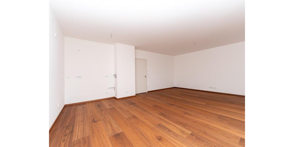 Etagenwohnung Frankfurt (Oder) - 2 Zimmer, 81 m&sup2;, 1.135&euro; | Angebot:25323154