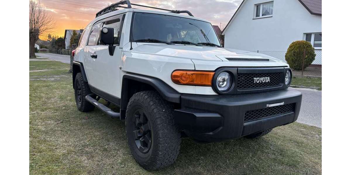 Toyota FJ Cruiser 79.000 km 26.950 &euro; frankfurt nad odra 15230