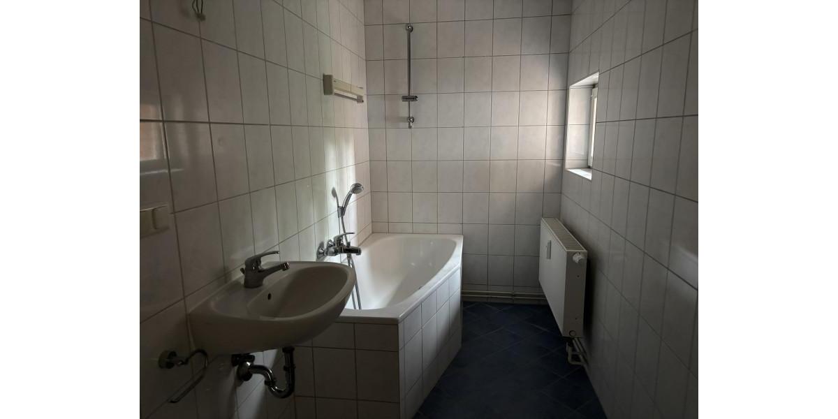 Etagenwohnung Frankfurt (Oder) - 2 Zimmer, 47 m&sup2;, 366&euro; | Angebot:25959224