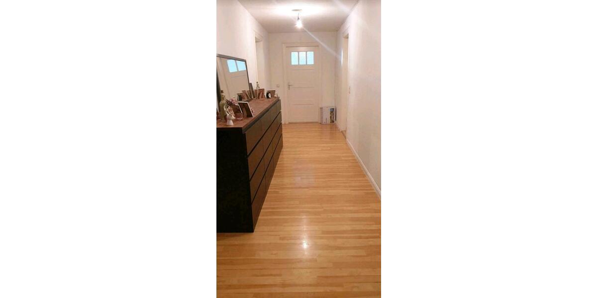 Etagenwohnung Frankfurt (Oder) Booßen - 3 Zimmer, 103 m&sup2;, 670&euro; | Angebot:26597908
