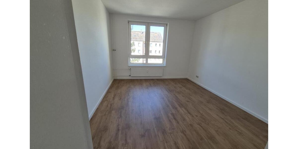Etagenwohnung Beeskow - 3 Zimmer, 75 m&sup2;, 370&euro; | Angebot:26545656