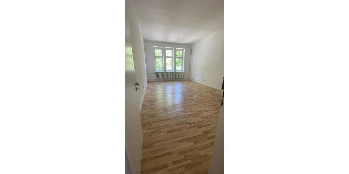 Etagenwohnung Frankfurt (Oder) - 2 Zimmer, 78 m&sup2;, 939&euro; | Angebot:20689068